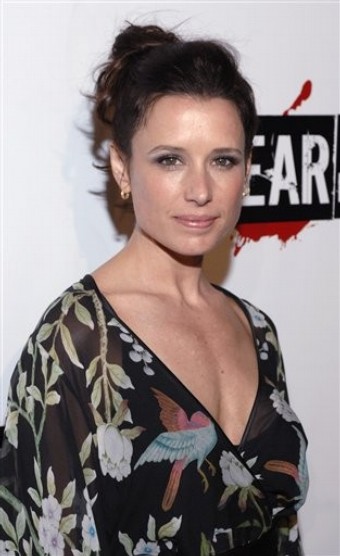 电锯惊魂5阿曼达&middot;杨