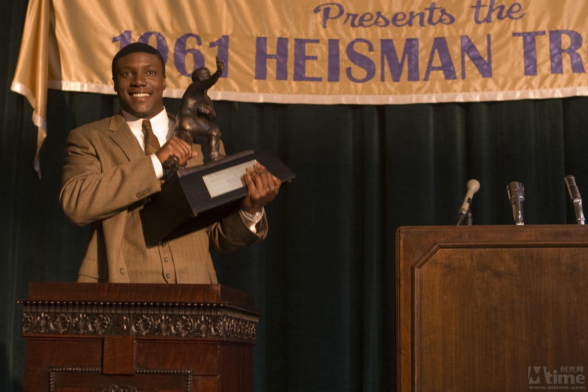 特快达阵厄尼·戴维斯