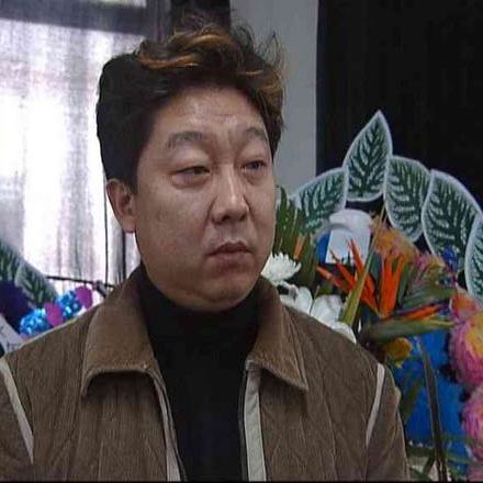 心急吃不了热豆腐交警