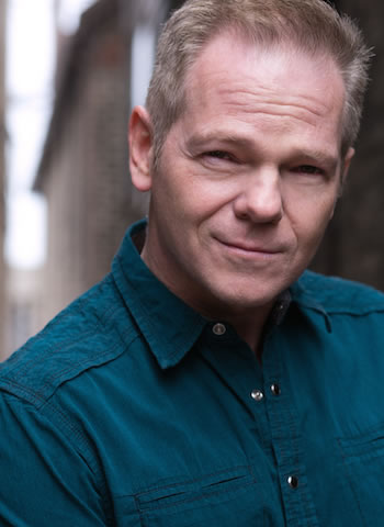 特快达阵RogerPage