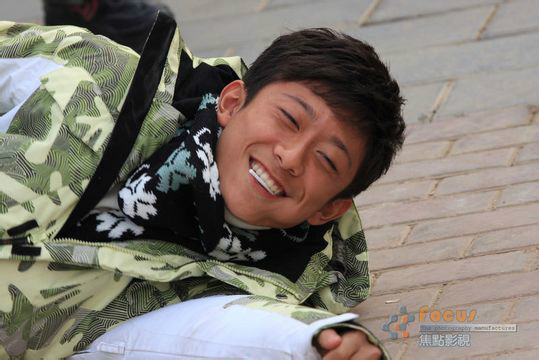 寻找成龙张一山