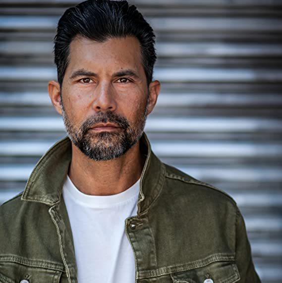 菜鸟老警第一季ElijahVestri